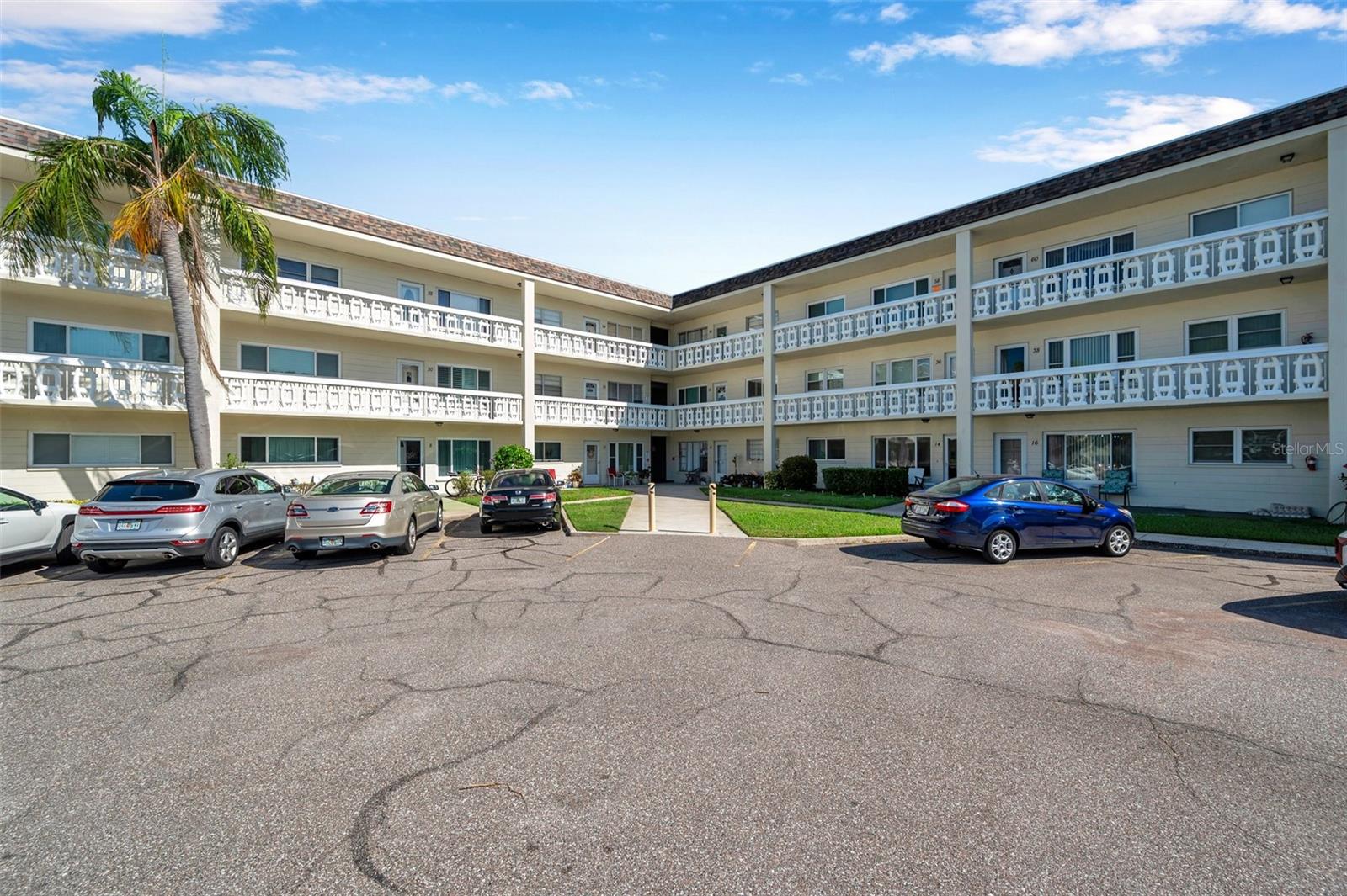 2452 BRAZILIA DRIVE 32
