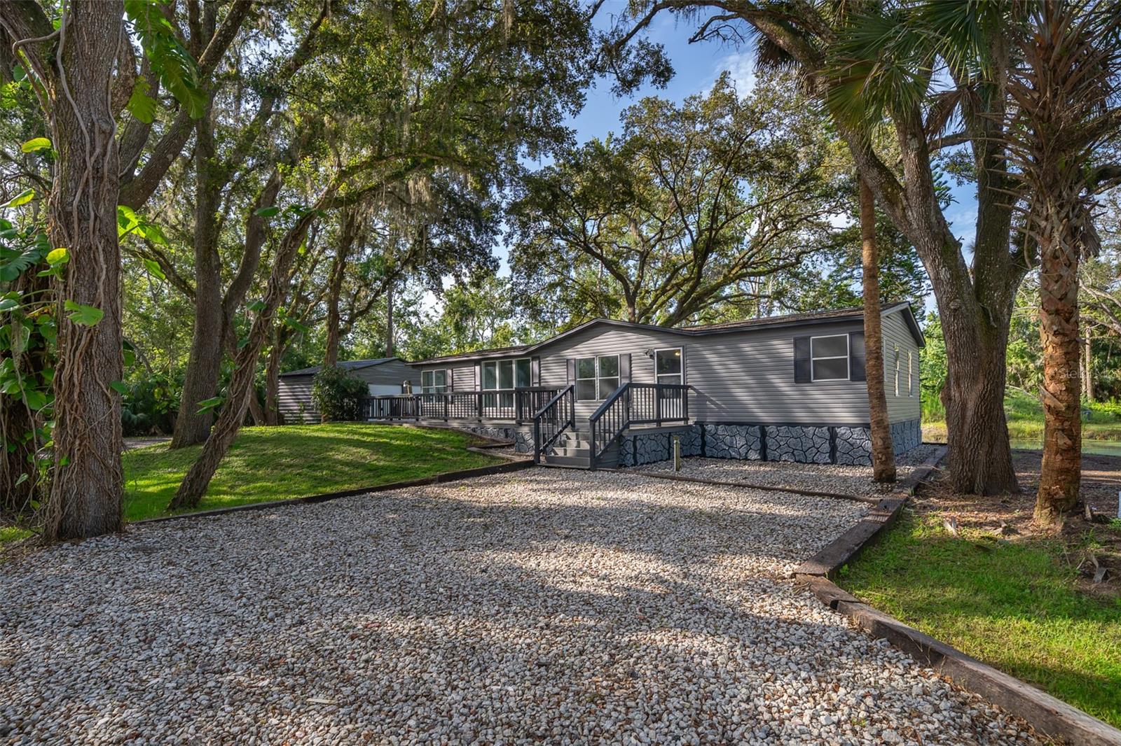 411 RACOON TRAIL