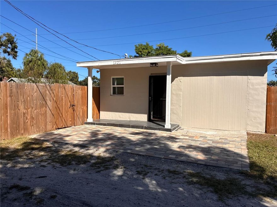 1/1 with bonus storage space in the Heart of St. Pete Washer and Dryer are for convenience only. No Pets