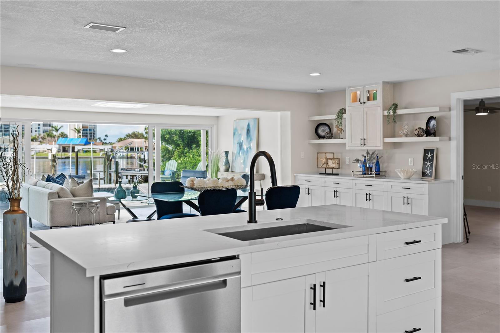 PARADISE ISLAND 6TH ADD - Residential