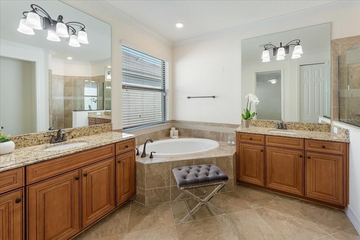 LAKEWOOD NATIONAL GOLF CLUB PH I - Residential