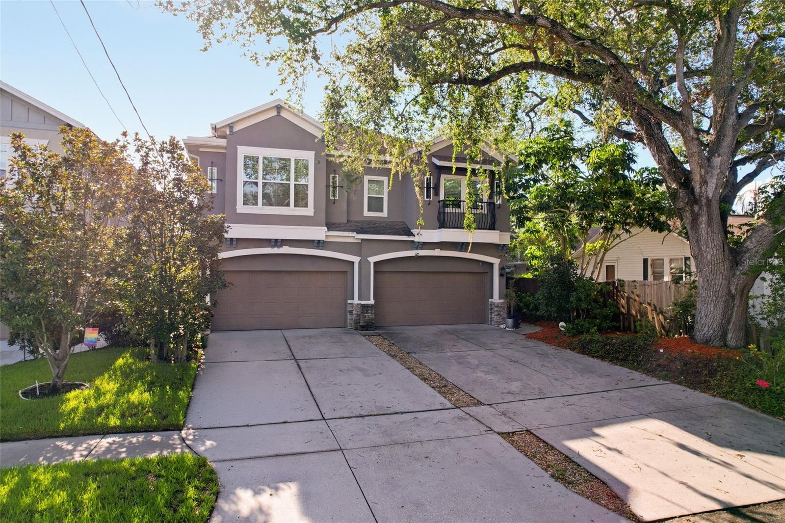 112 S BUNGALOW PARK AVENUE 1