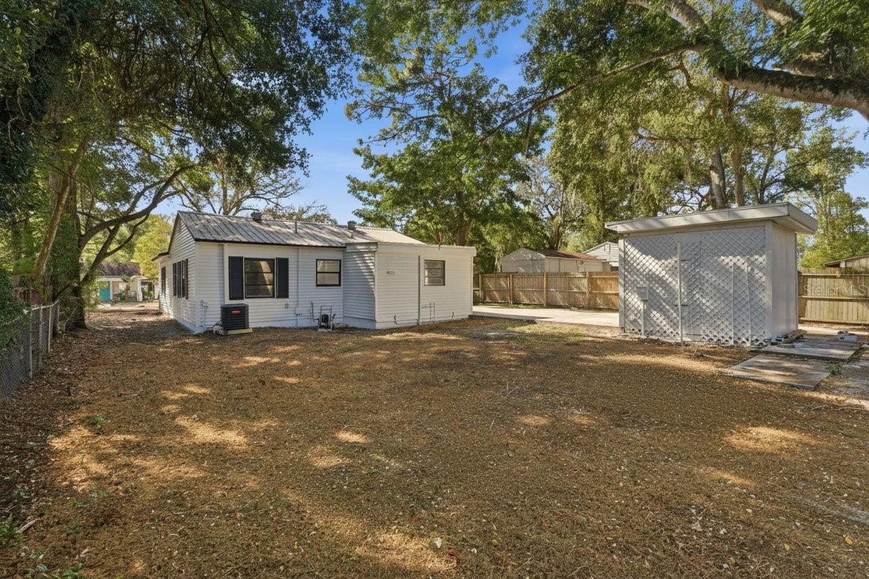 UNPLATTED - Residential