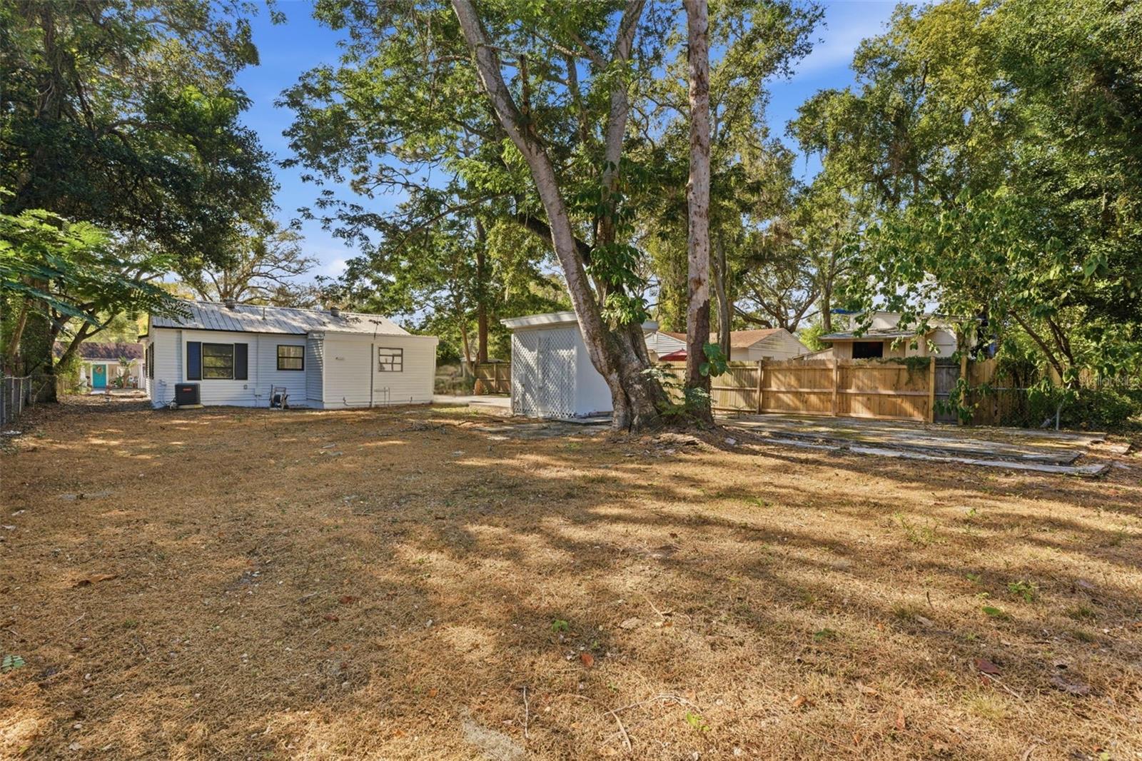 UNPLATTED - Residential