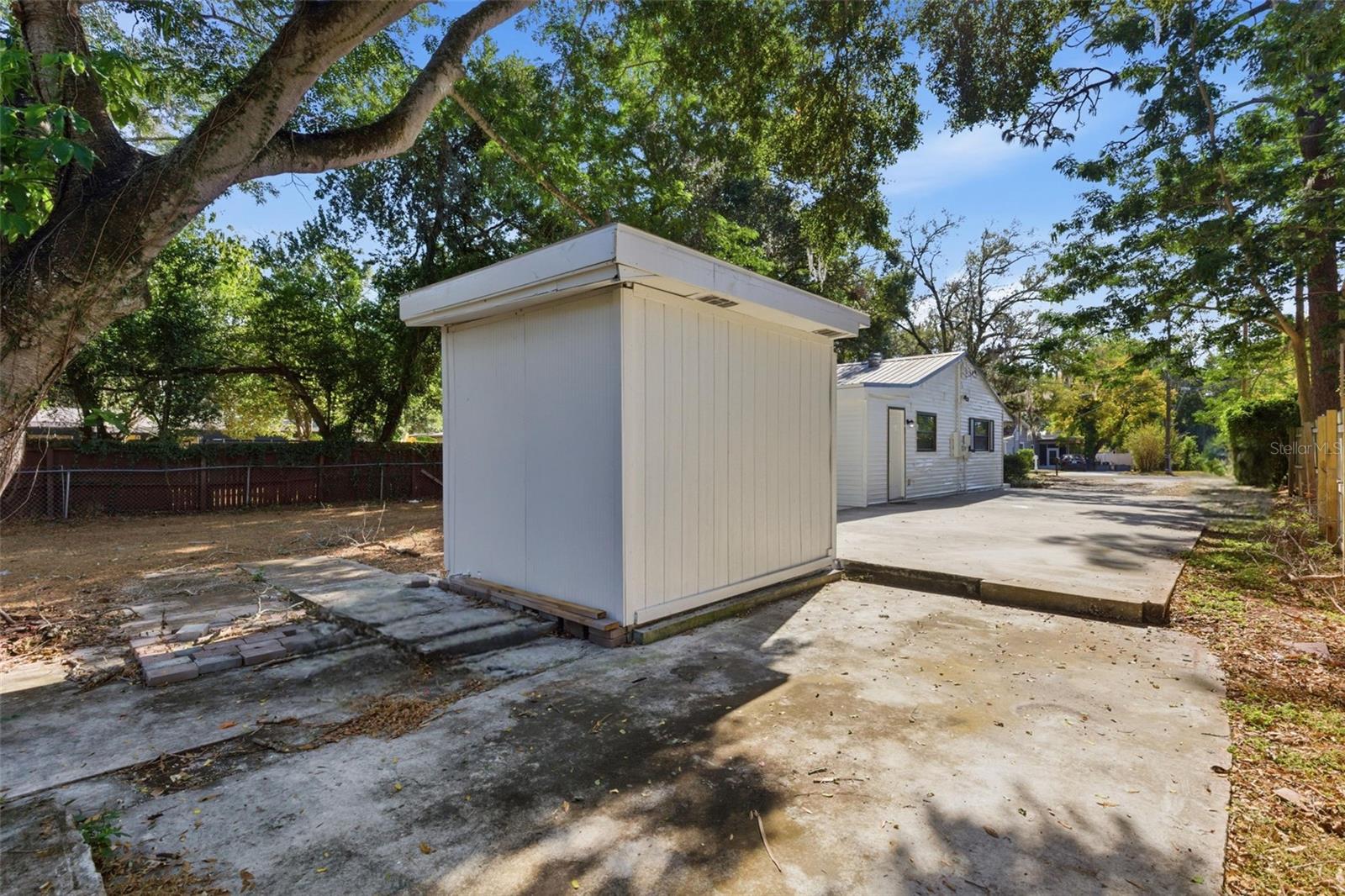 UNPLATTED - Residential