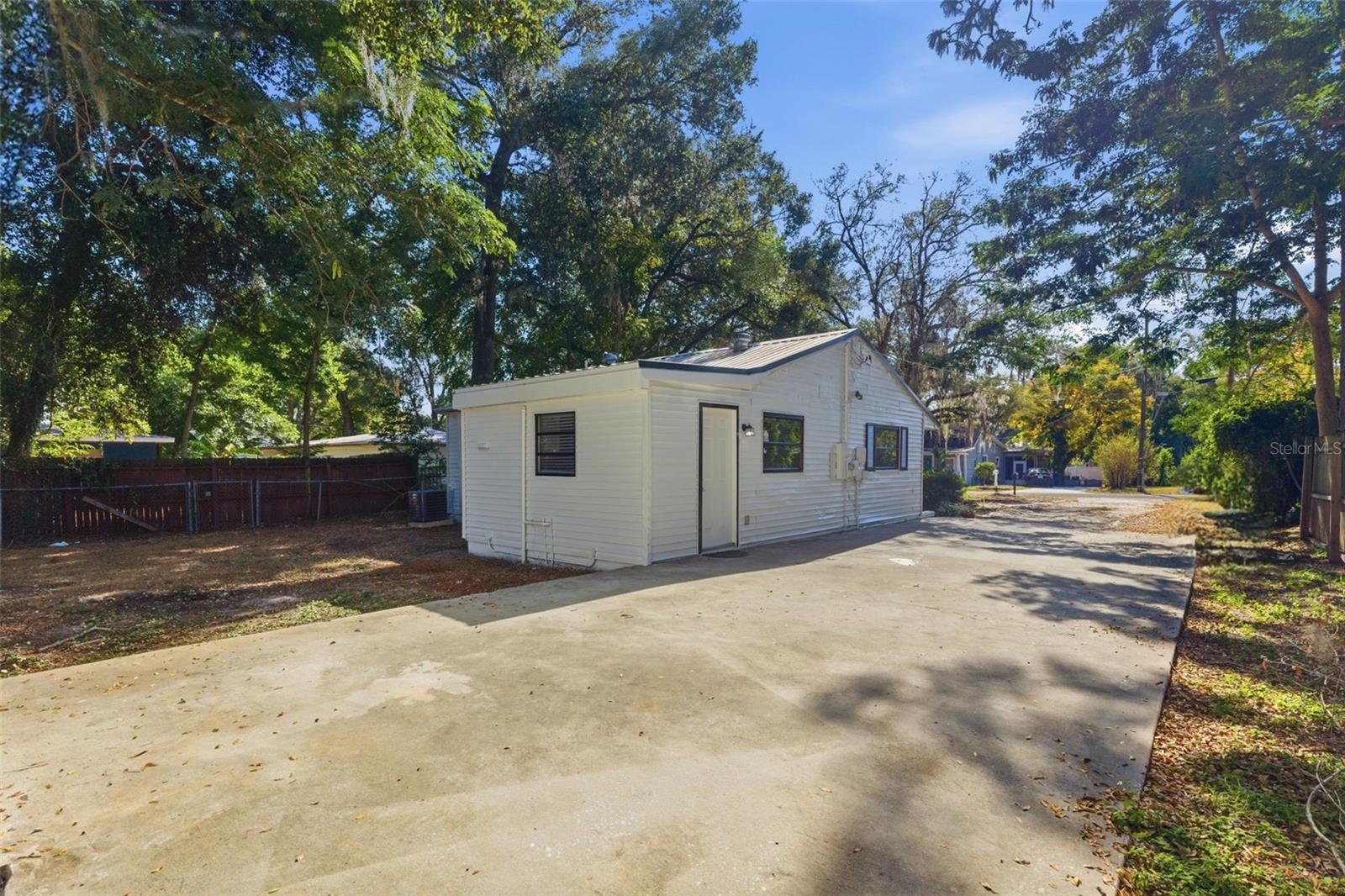 UNPLATTED - Residential