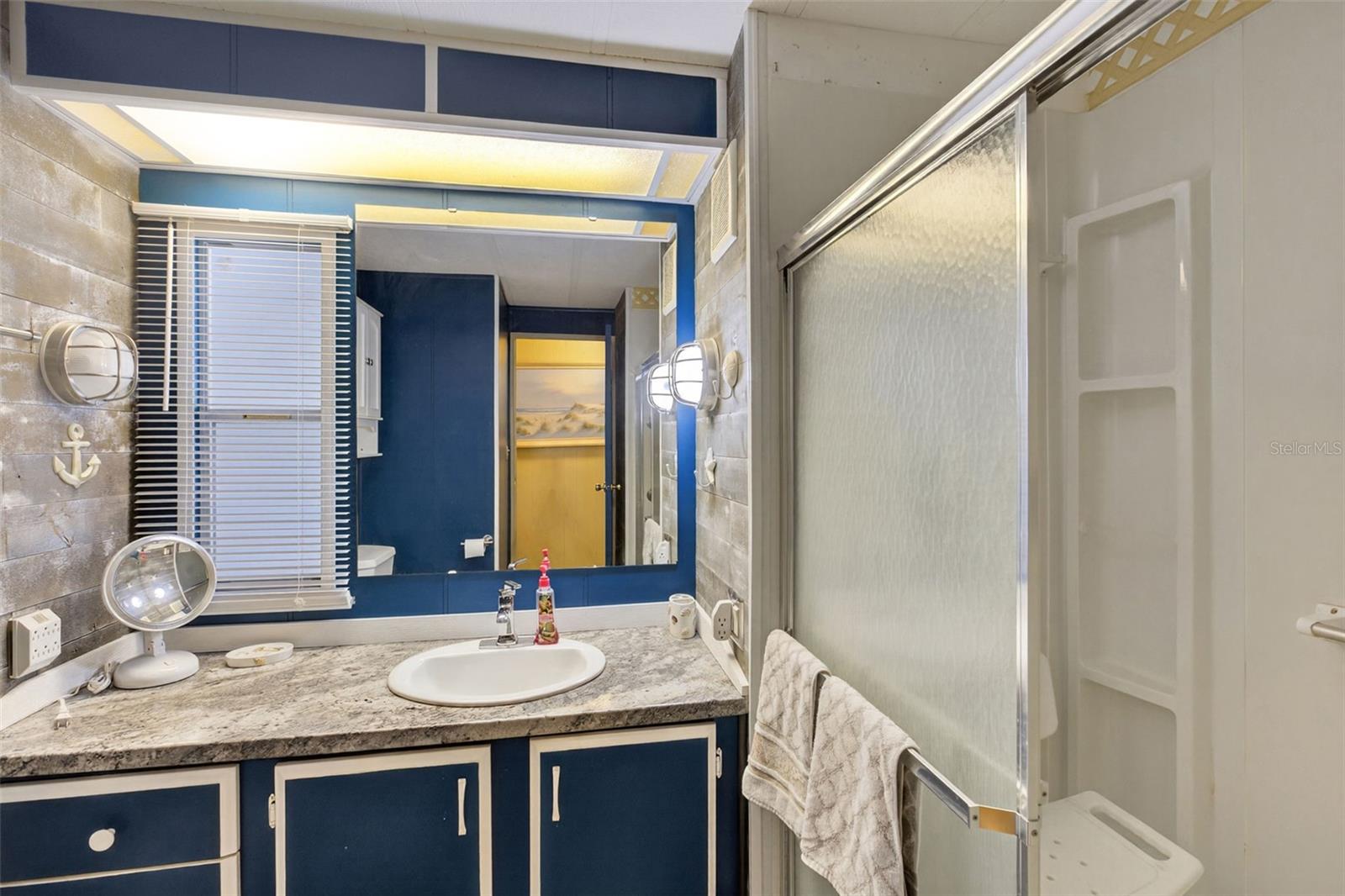 LA CASA MHP CO-OP - Residential