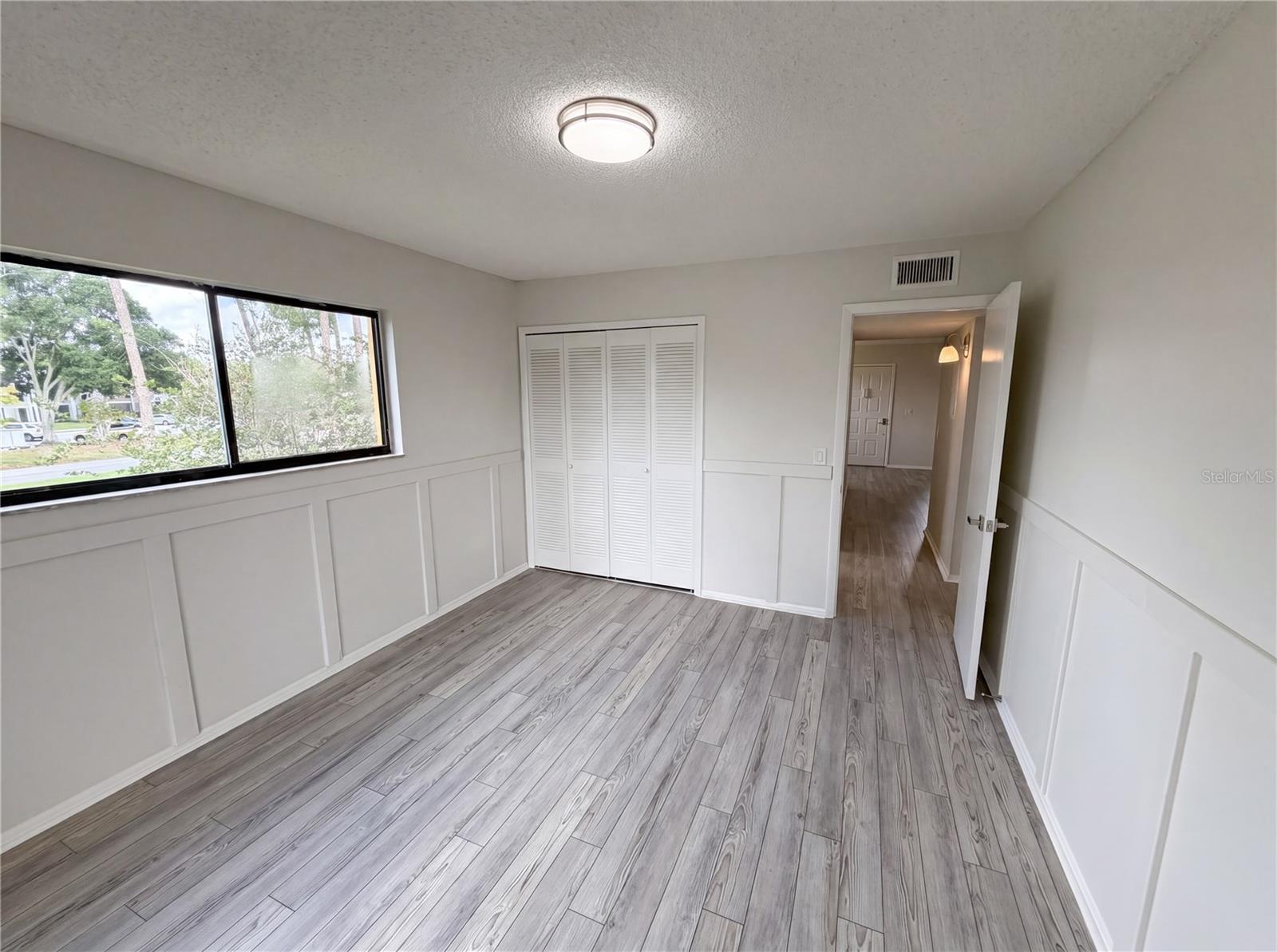 LAKEVIEW CONDO 03 - Residential