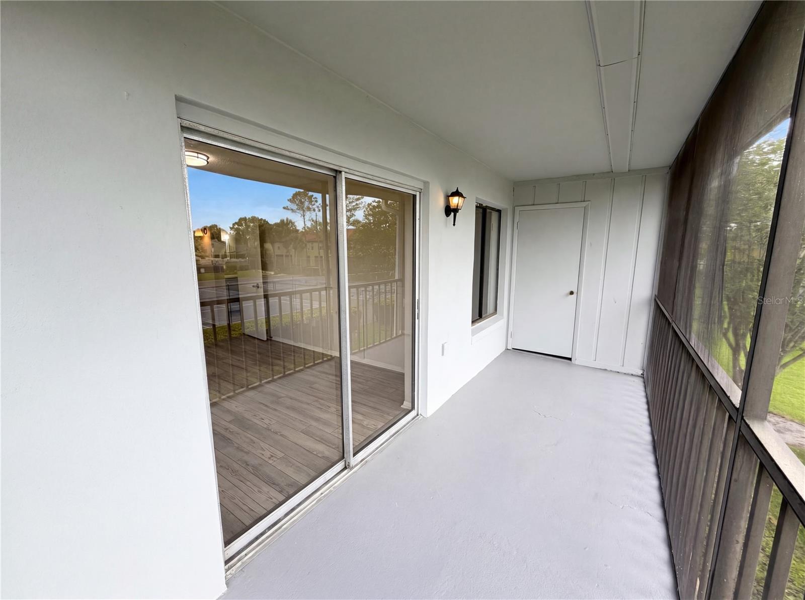 LAKEVIEW CONDO 03 - Residential