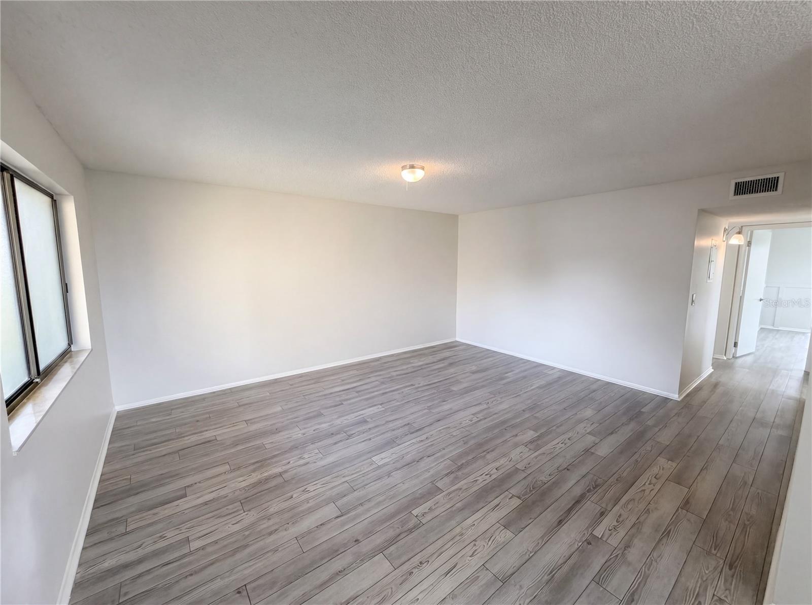 LAKEVIEW CONDO 03 - Residential