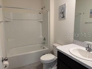 ASHBERRY VILLAGE /SUMMERSTONE - Residential Lease