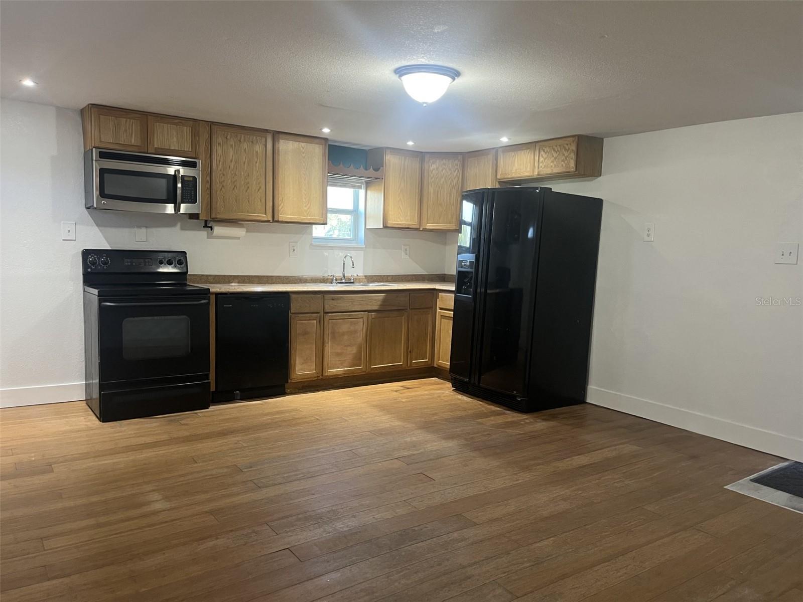 Z H MASONS ADD - Residential Lease