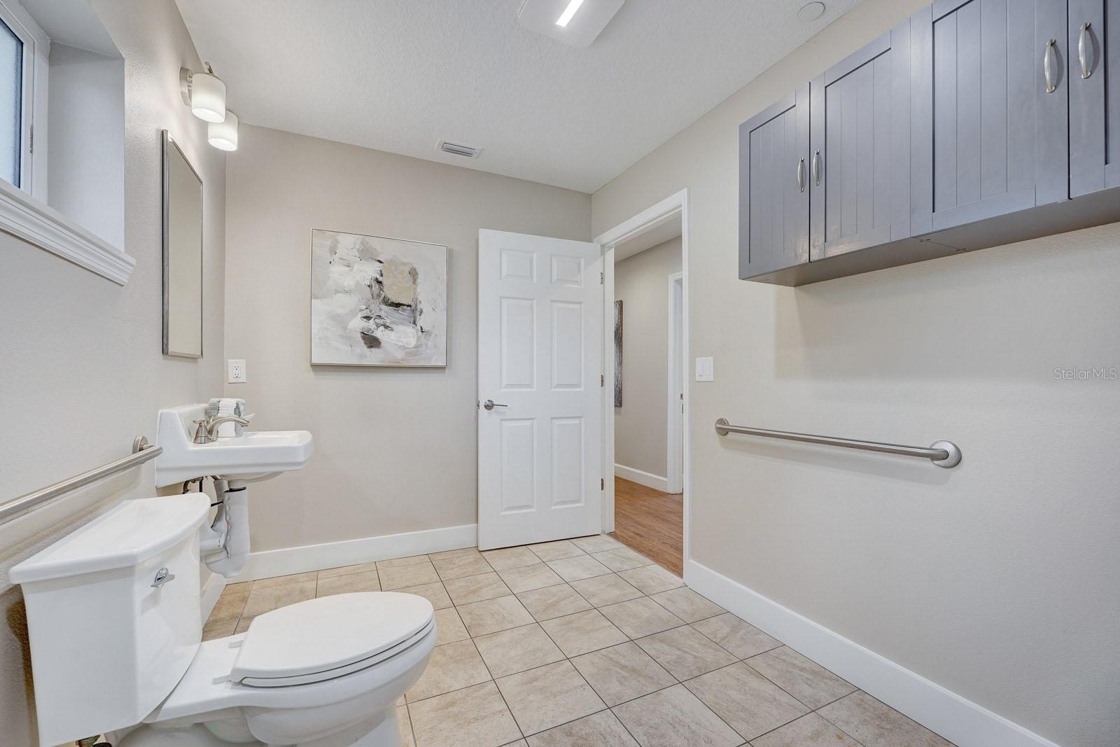 MINNEHAHA SHORES - Residential