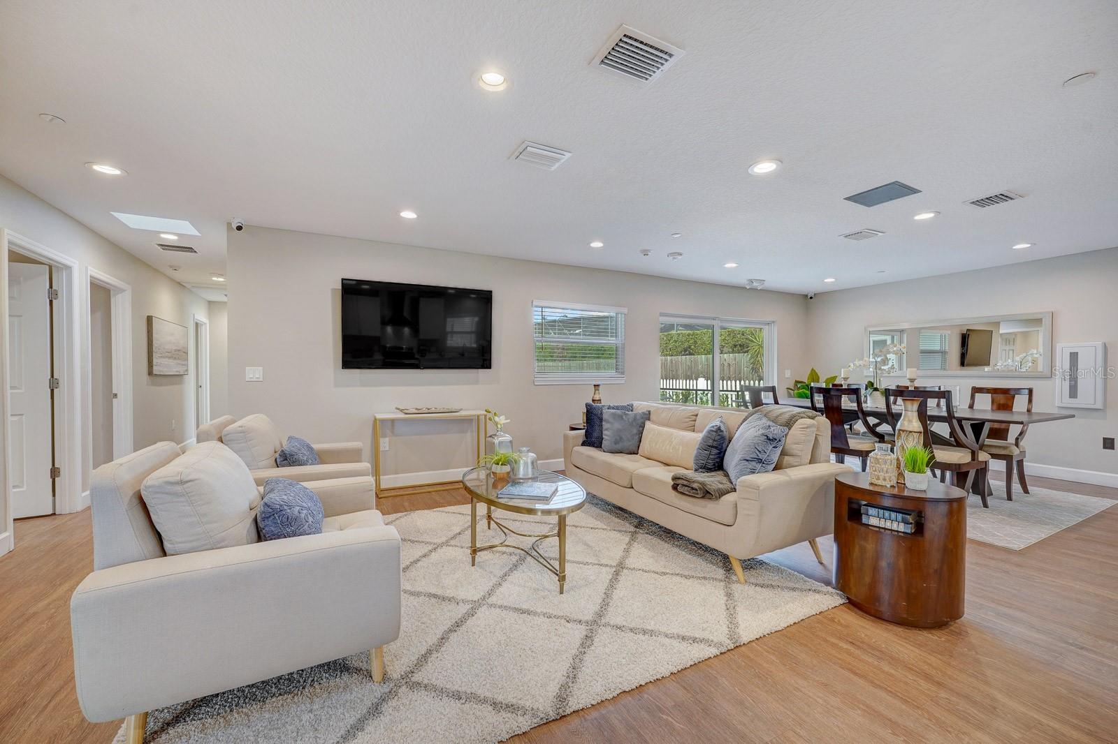 MINNEHAHA SHORES - Residential