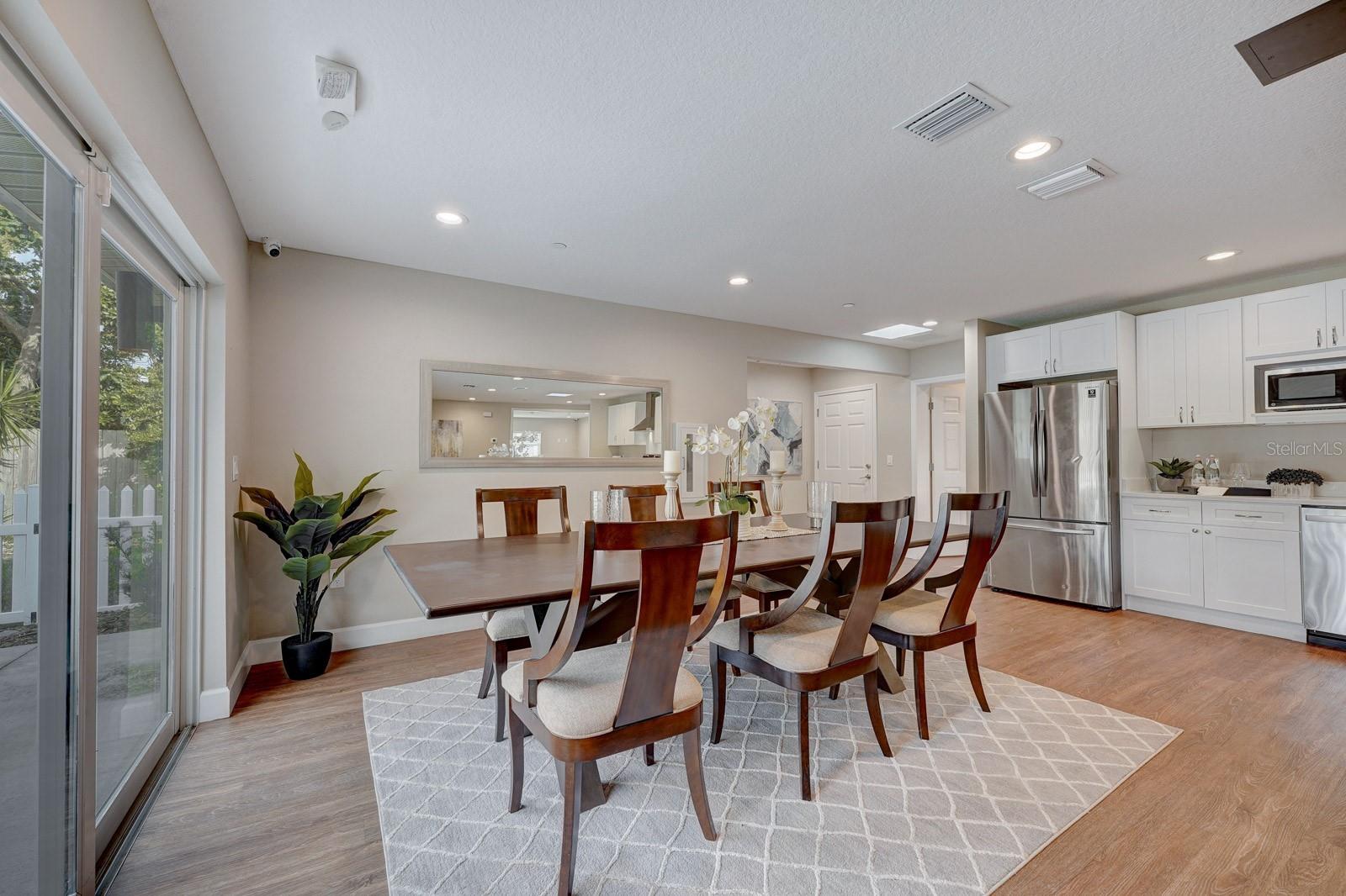 MINNEHAHA SHORES - Residential