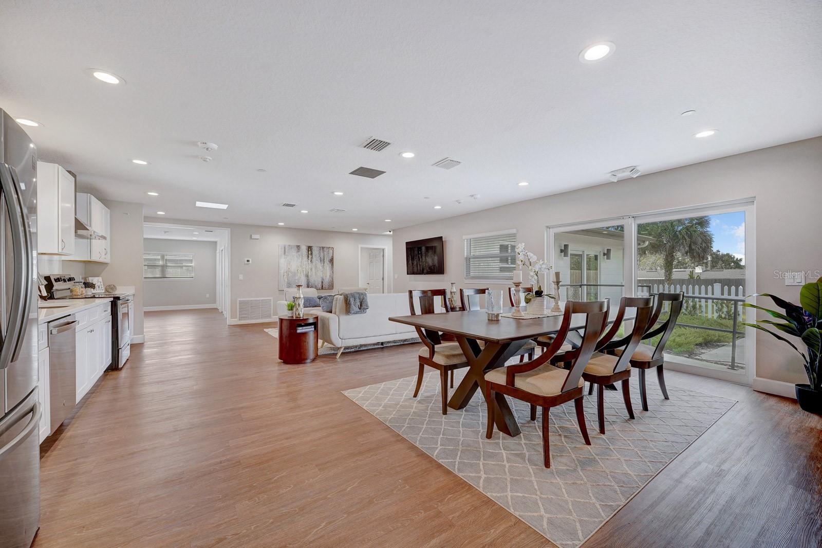 MINNEHAHA SHORES - Residential