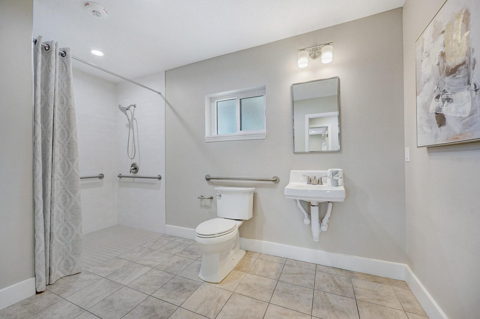 MINNEHAHA SHORES - Residential