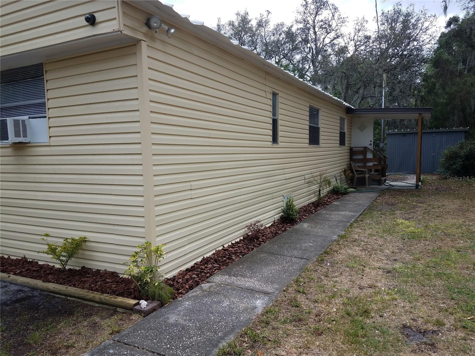 Welcome to your new home at 827 Ethyl Street! This charming mobile home sits on its own land, offering you the freedom and privacy you desire without the hassle of HOA regulations. Enjoy a huge fenced-in backyard, ideal for entertaining, gardening, or just relaxing in the Florida sunshine. With a public boat ramp nearby, you’ll have easy access to all your water adventures. The location is perfect for commuting, with quick access to US-301 and I-75, and you’ll love the variety of restaurants just a stone's throw away. Don’t miss out on this fantastic opportunity to own a piece of Florida living!