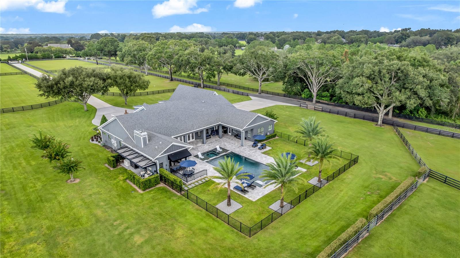 32400 EQUESTRIAN TRAIL