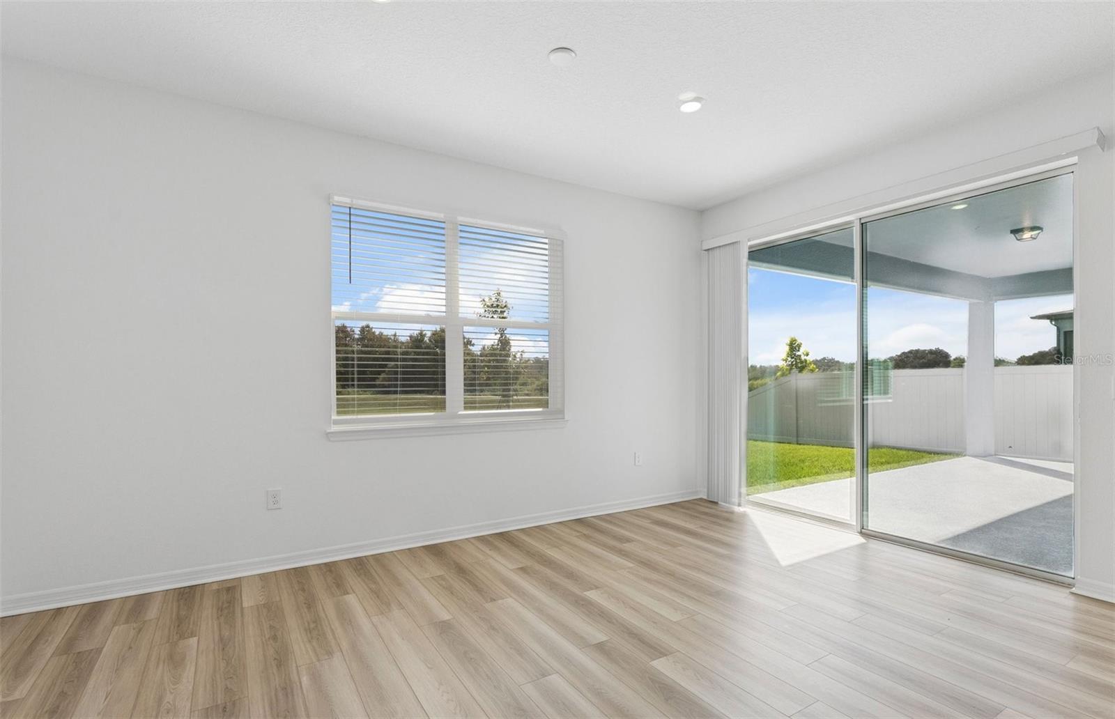 1687 RUBY LANE