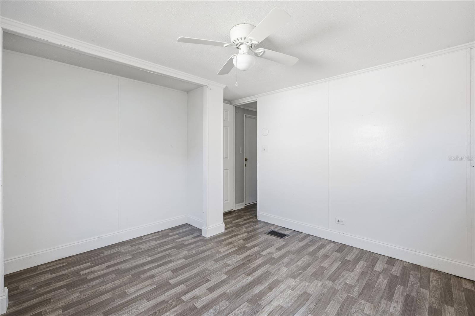 SOUTHGATE MOBILE MANOR - Residential