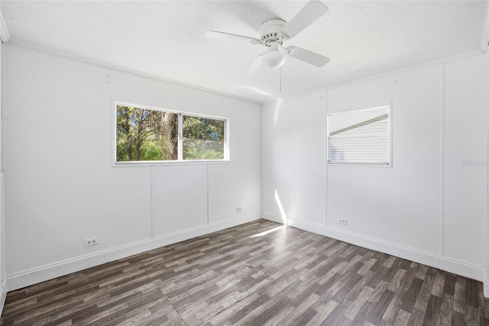 SOUTHGATE MOBILE MANOR - Residential