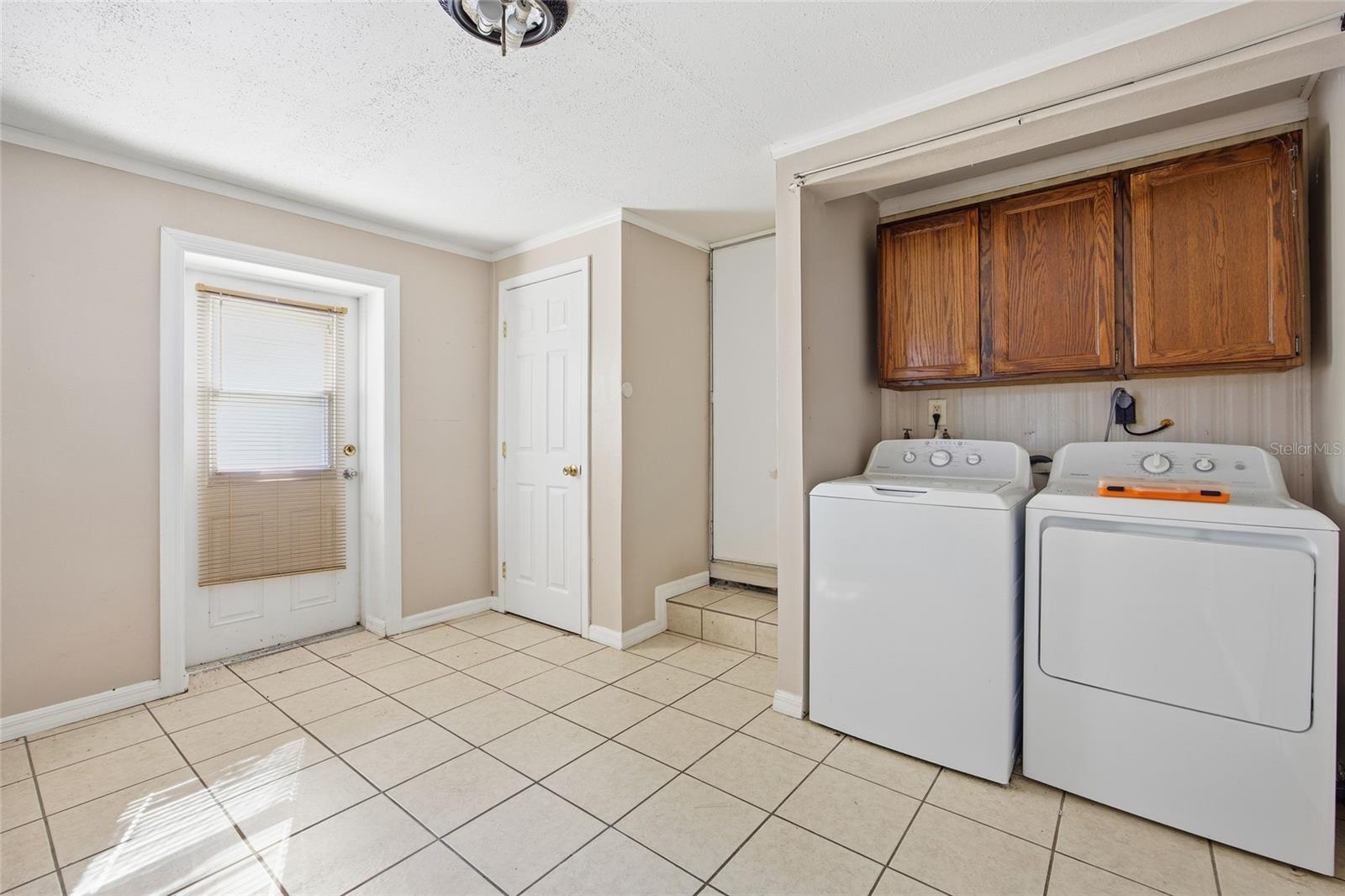 SOUTHGATE MOBILE MANOR - Residential