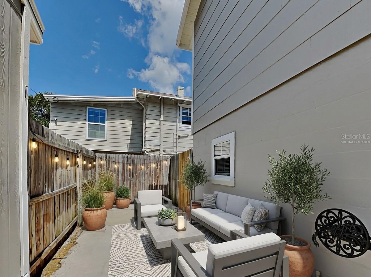 CENTRAL PARK REV - Residential Lease