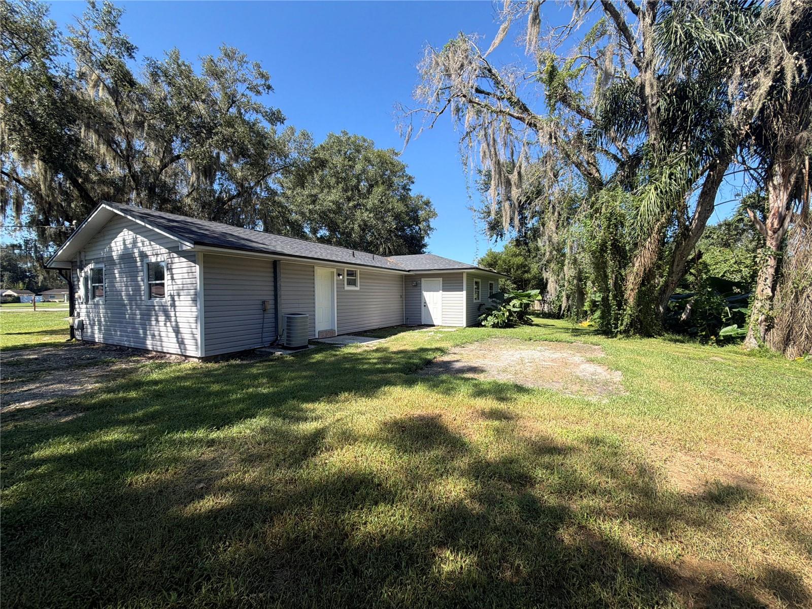 425 W DAUGHTERY ROAD
