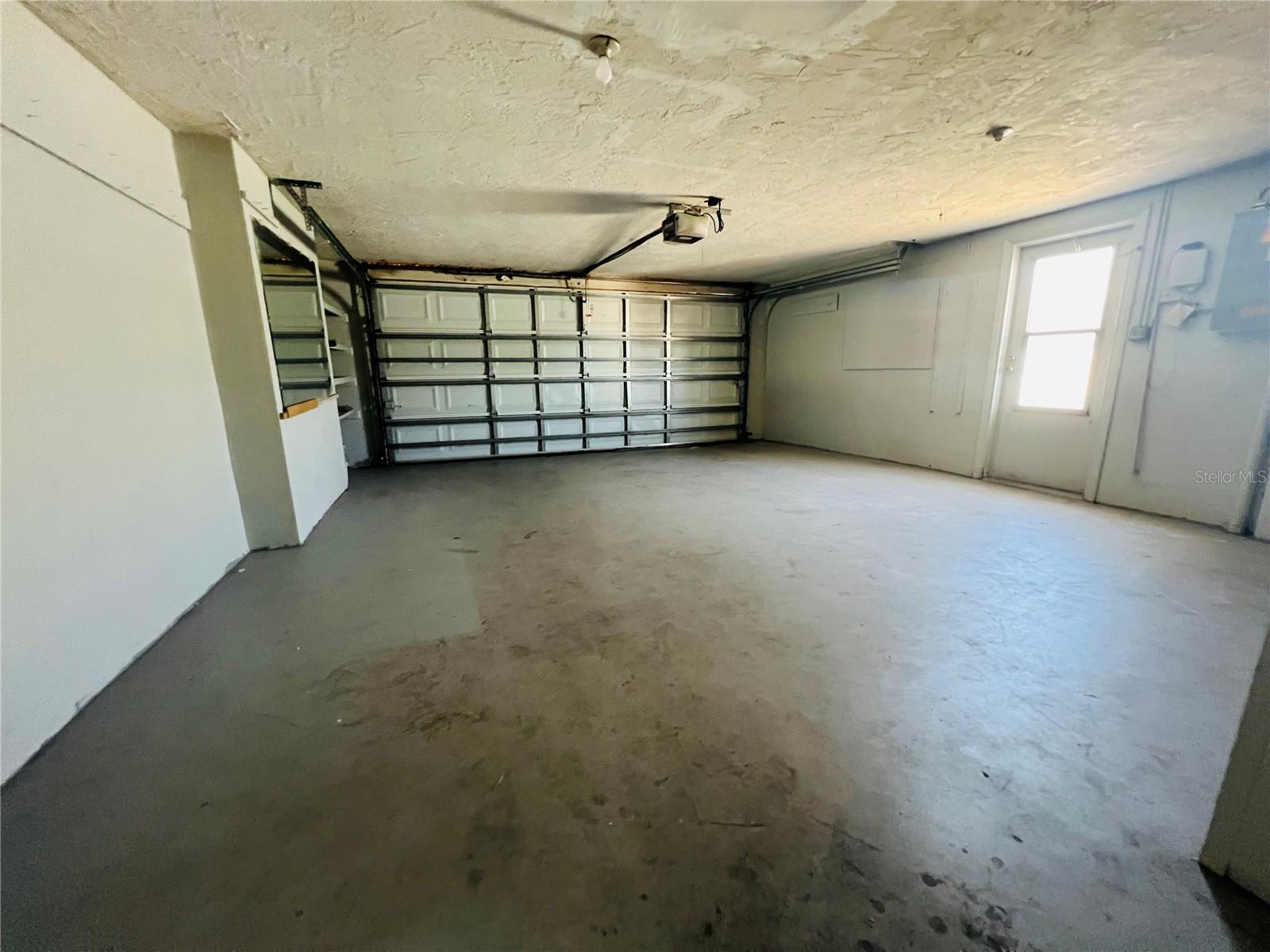 REGENCY PARK - Residential Lease