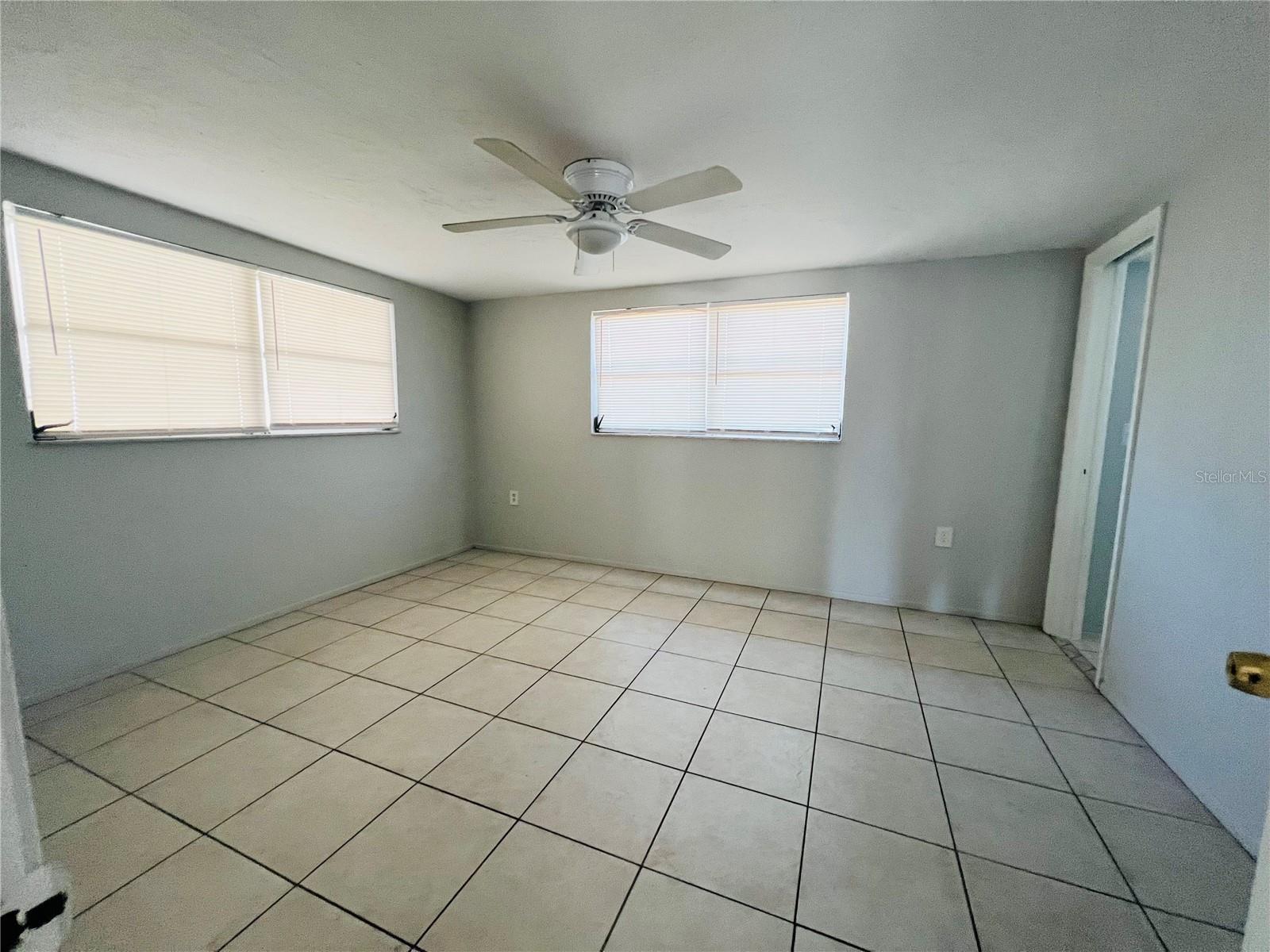 REGENCY PARK - Residential Lease