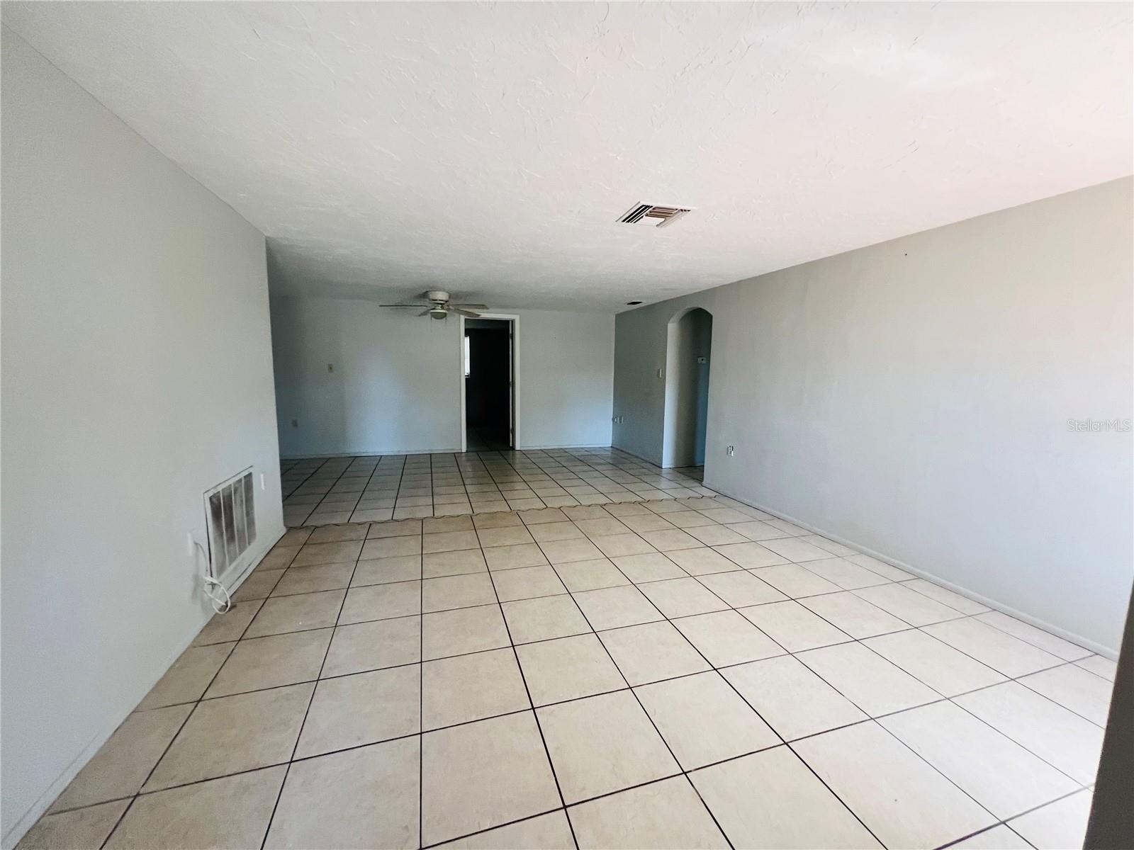 REGENCY PARK - Residential Lease