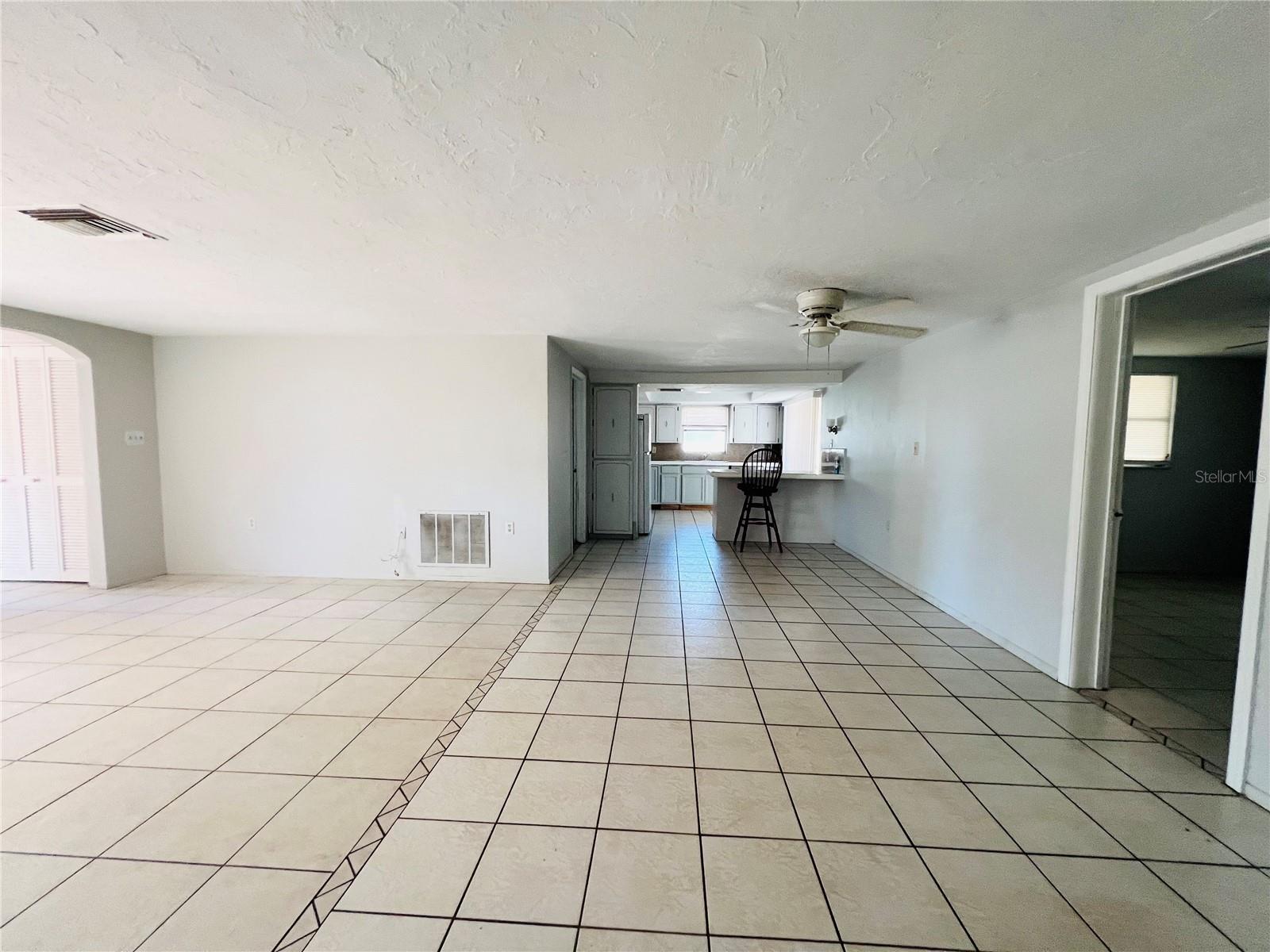 REGENCY PARK - Residential Lease