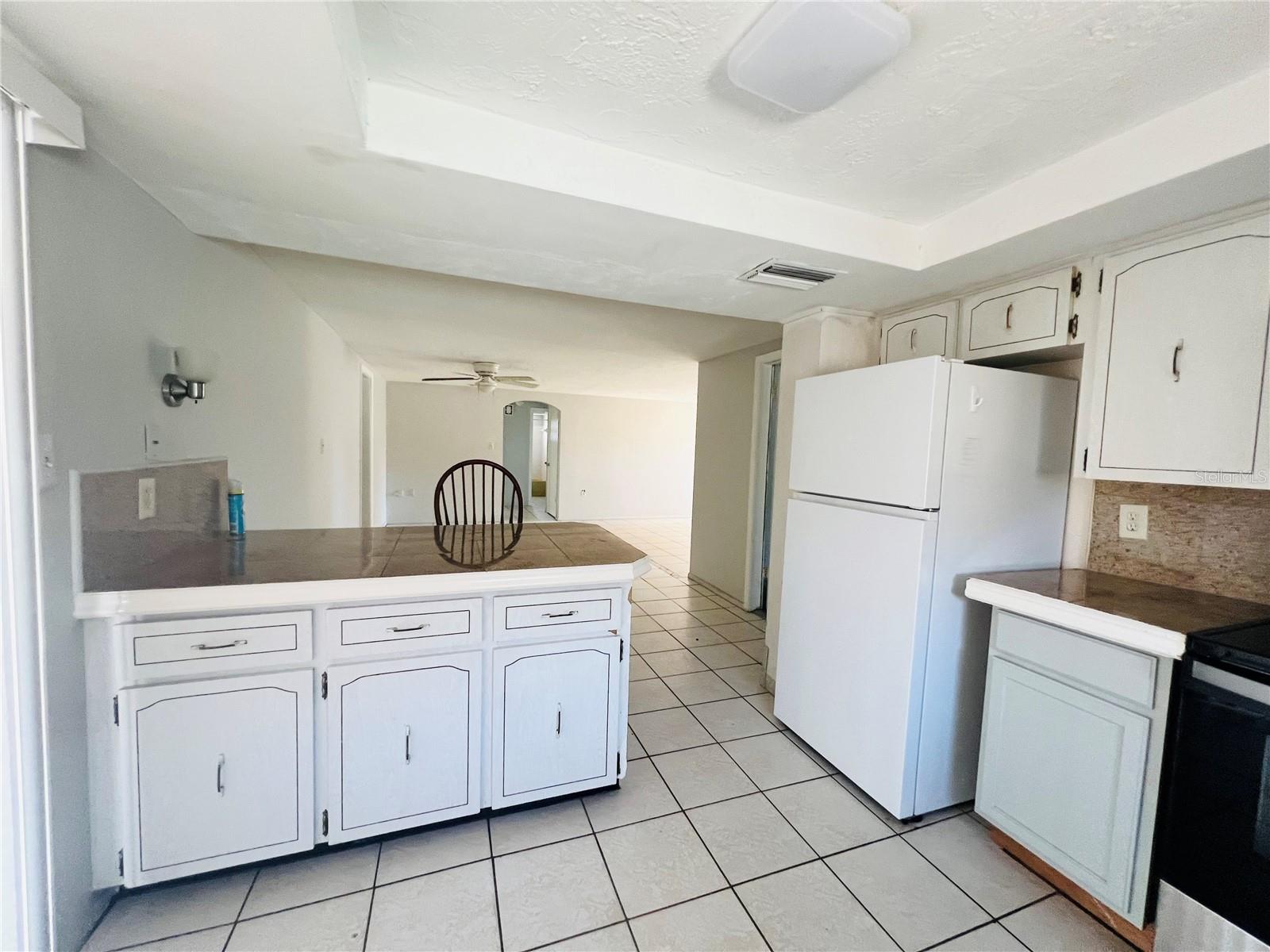 REGENCY PARK - Residential Lease