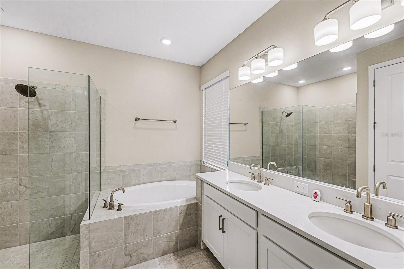 ARTISAN LAKES EAVES BEND PH II SUBPH A, - Residential