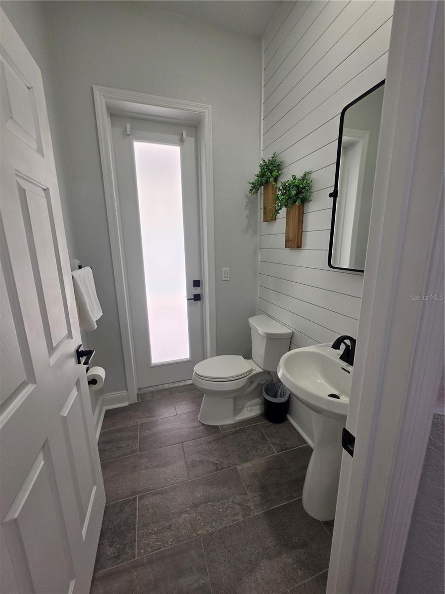 ELOISE POINTE ESTS PHASE TWO PB 91 PG 2 - Residential