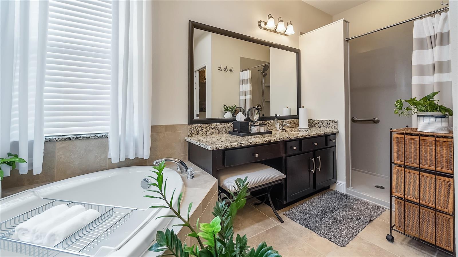 GREATER LAKES - Residential