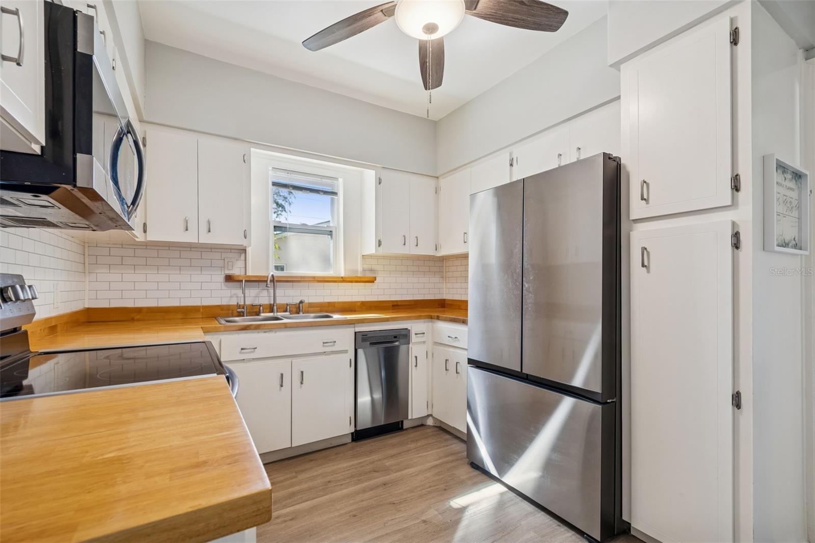 MOOREFIELD HEIGHTS - Residential