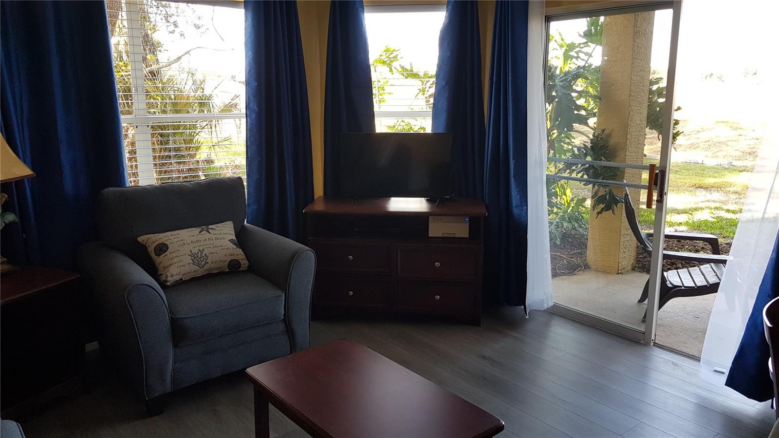 PARC CORNICHE CONDO PH 02 - Residential