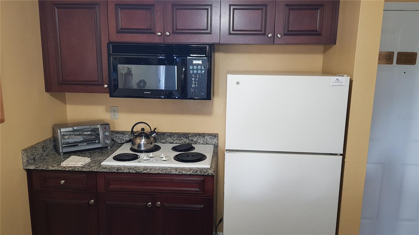 PARC CORNICHE CONDO PH 02 - Residential