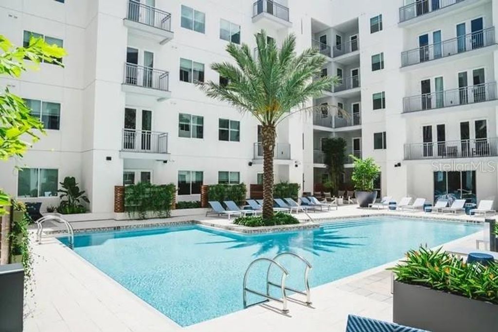 Photo of 505 Chatham Ave, Orlando, FL 32801 (MLS # O6414060)