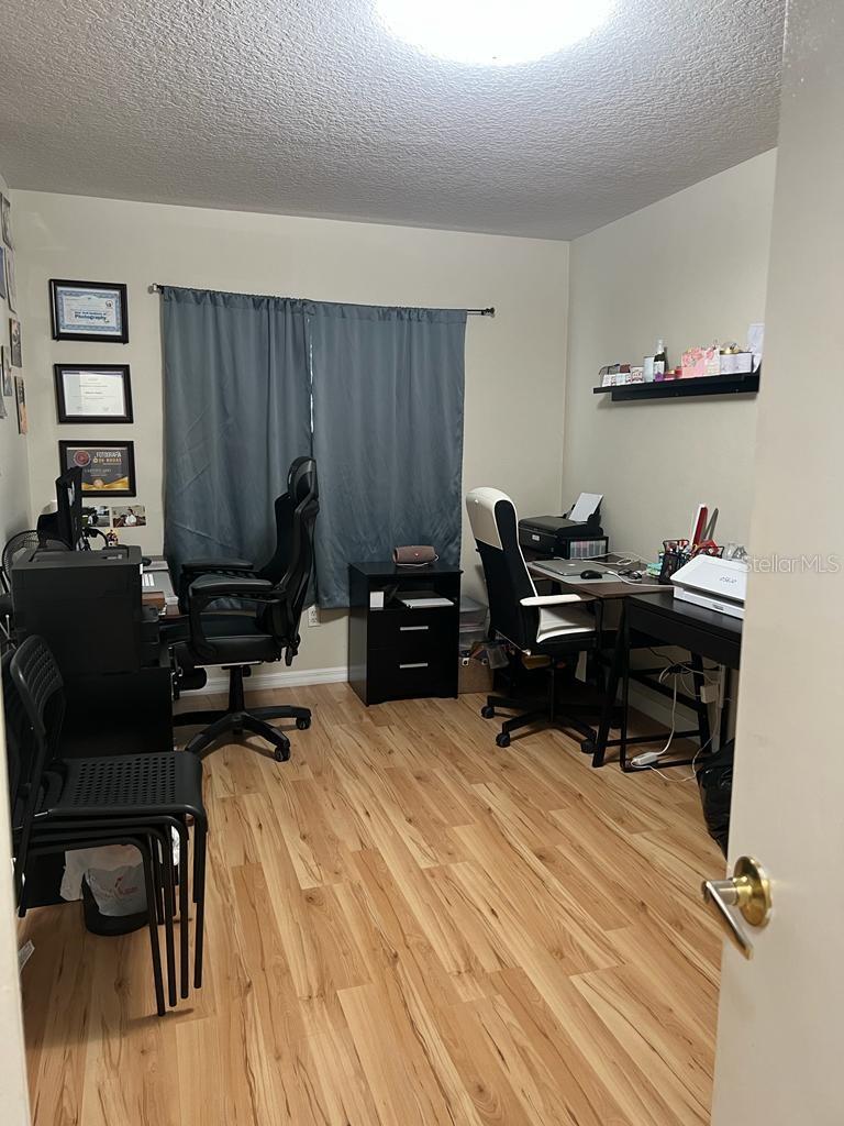 ISLAND CLUB WEST PH 02 - Residential Lease