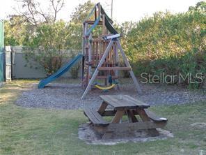 ISLAND CLUB WEST PH 02 - Residential Lease