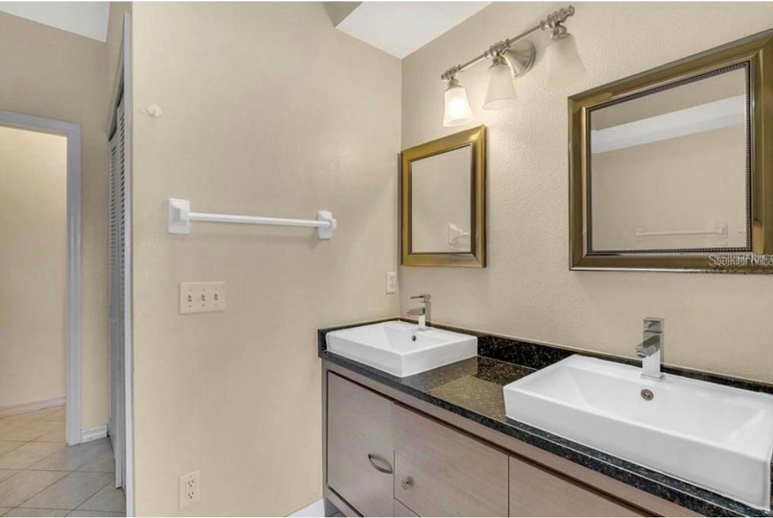 ISLAND CLUB WEST PH 02 - Residential Lease