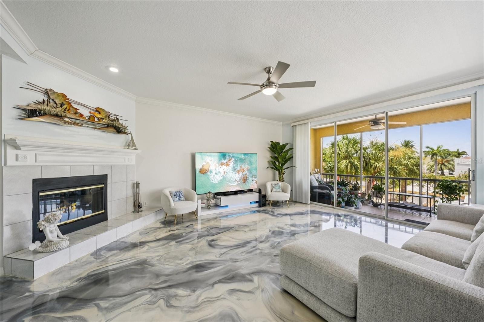 1061 PINELLAS BAYWAY S