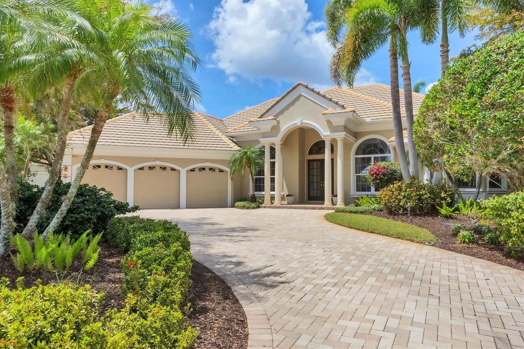 Photo of 7011 Portmarnock Place, Lakewood Ranch, FL 34202 (MLS # A4649217)