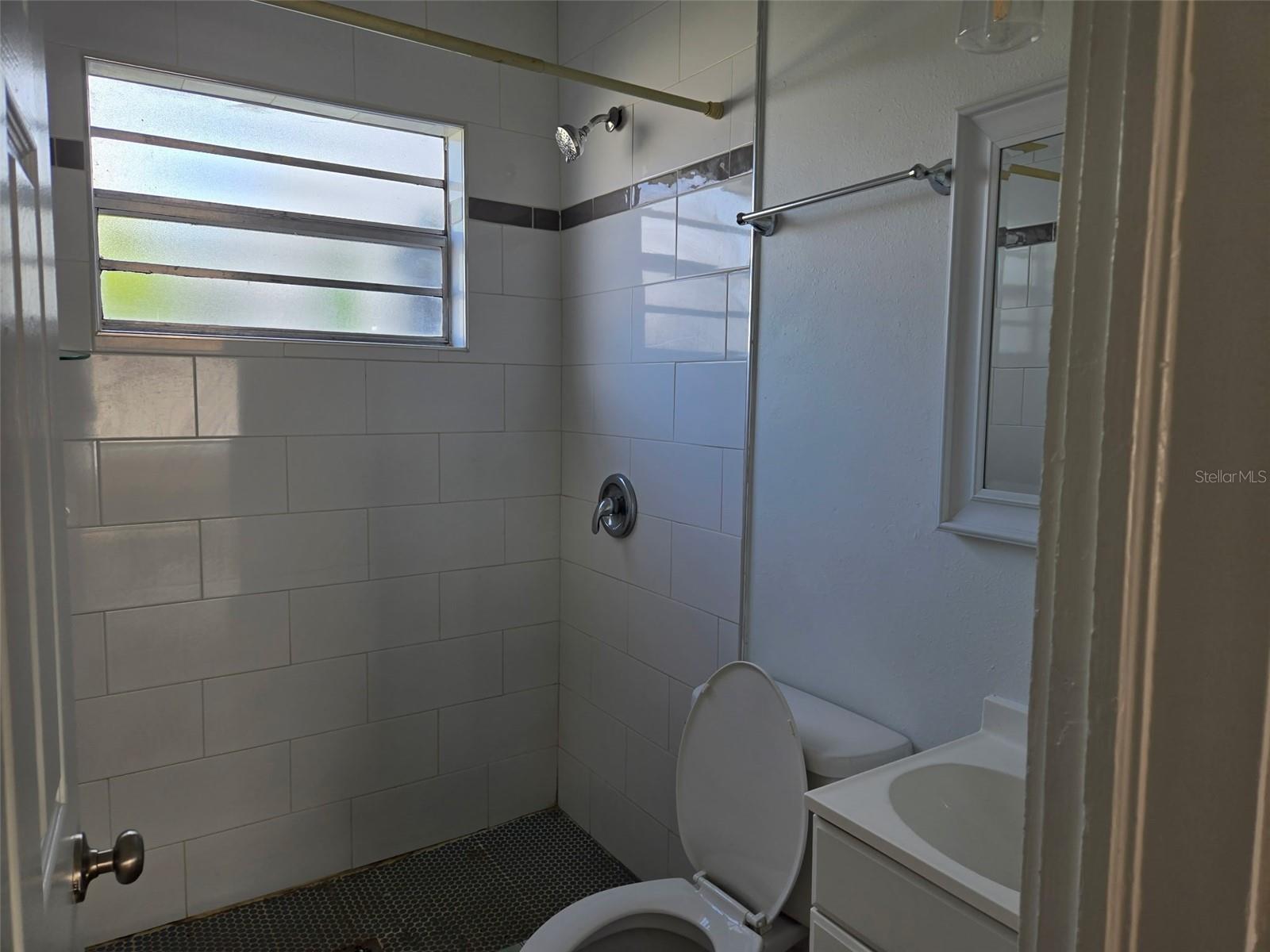 PINE CREST HEIGHTS - Residential Lease