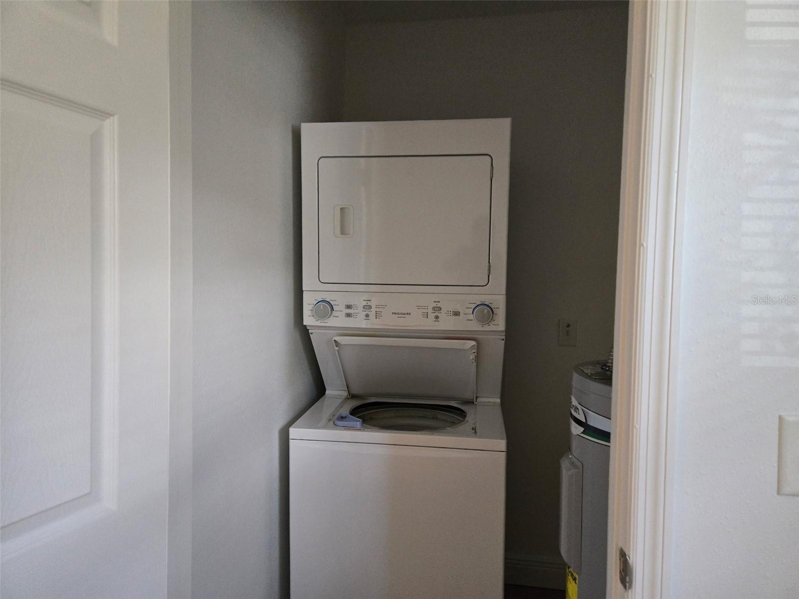 PINE CREST HEIGHTS - Residential Lease