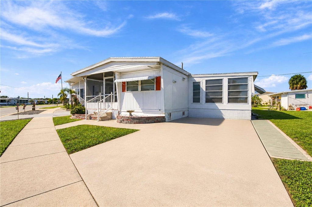 Photo of 4810 Tri Par Drive, Sarasota, FL 34234 (MLS # A4710751)