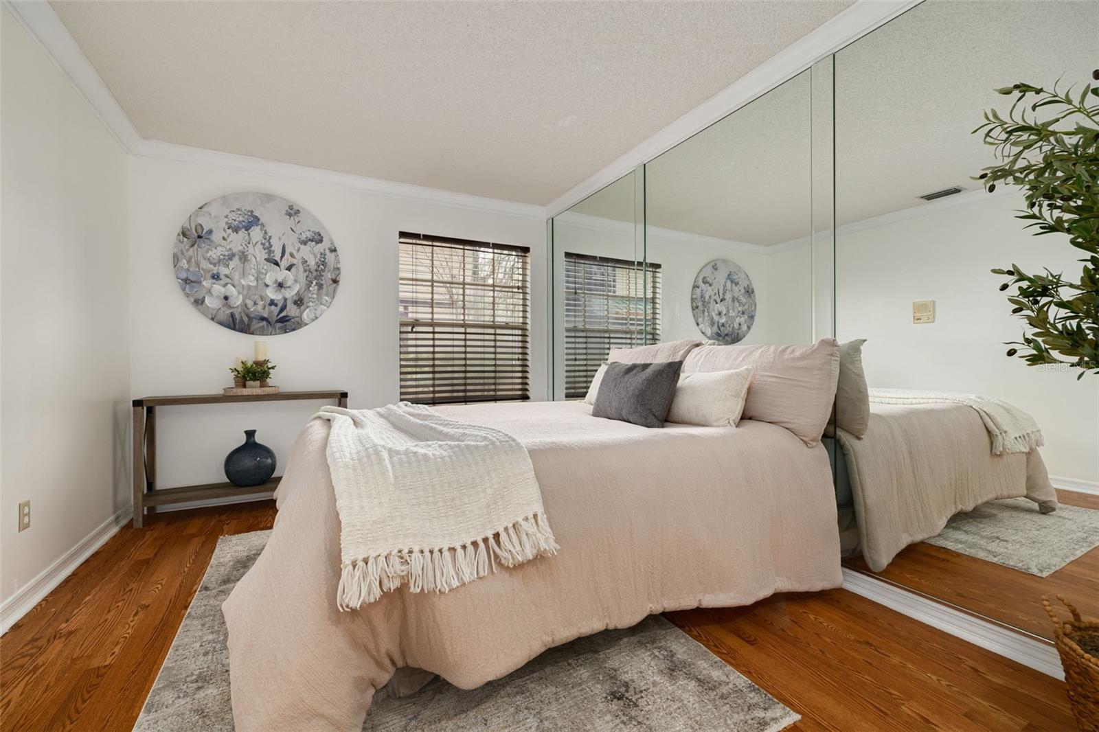 LAUREL OAKS AT COUNTRY WOODS CONDO - Residential